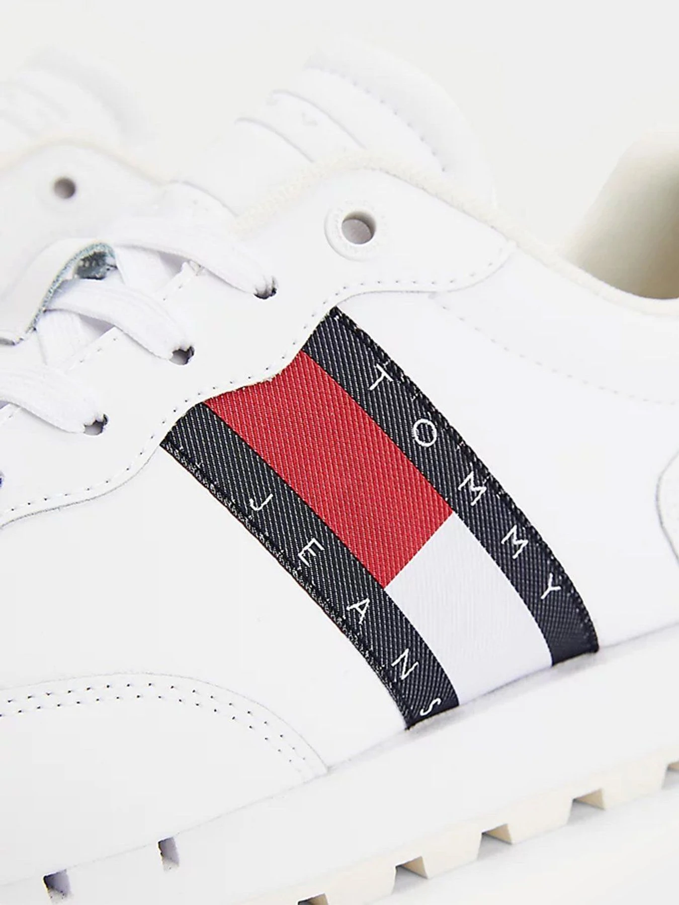 Кросівки Tommy Hilfiger модель EN0EN01652-YBR Кросівки Tommy Hilfiger модель EN0EN01652-YBR Фото