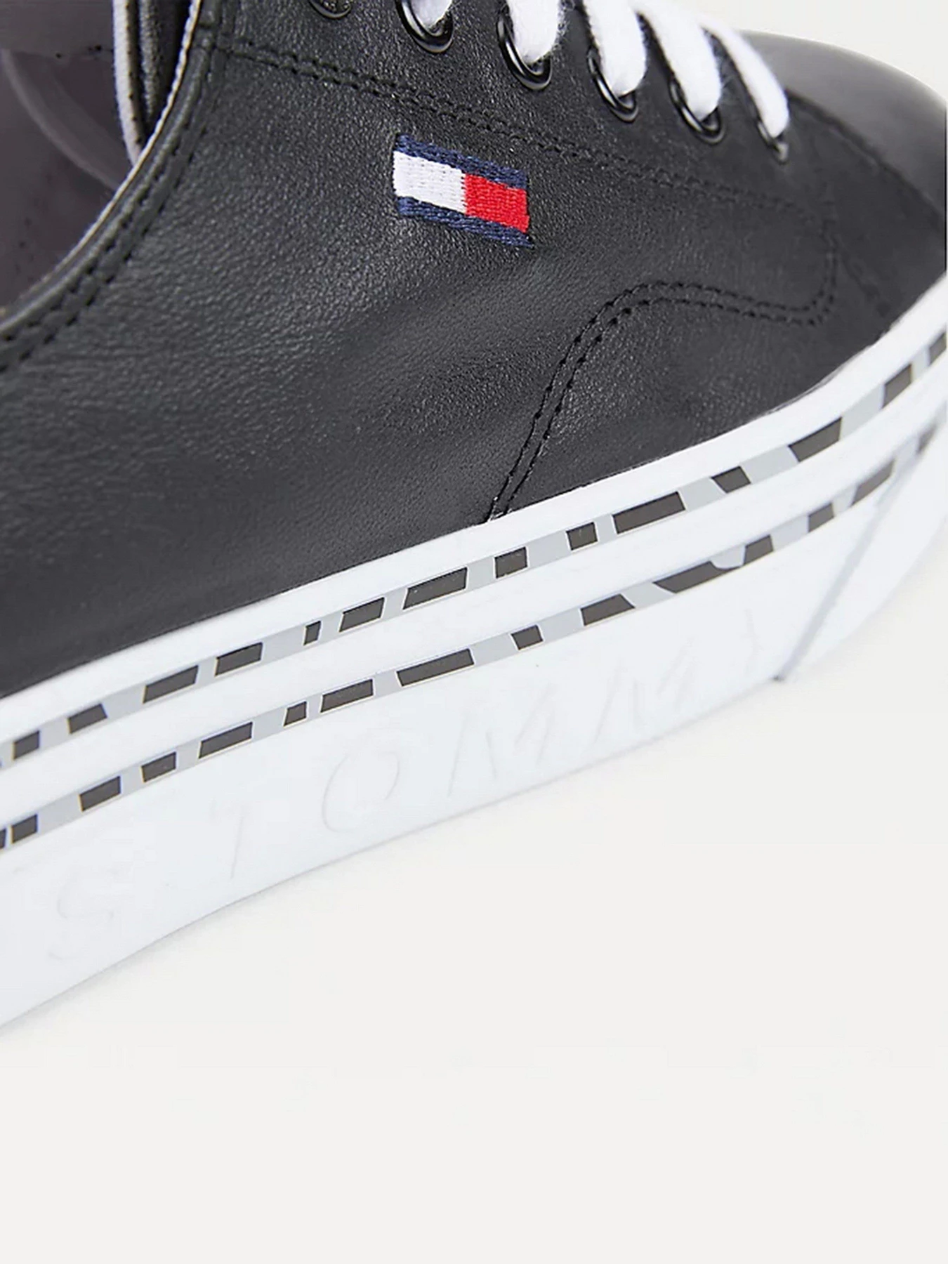 Кеды Tommy Hilfiger модель EN0EN01626-BDS Кеды Tommy Hilfiger модель EN0EN01626-BDS Фото