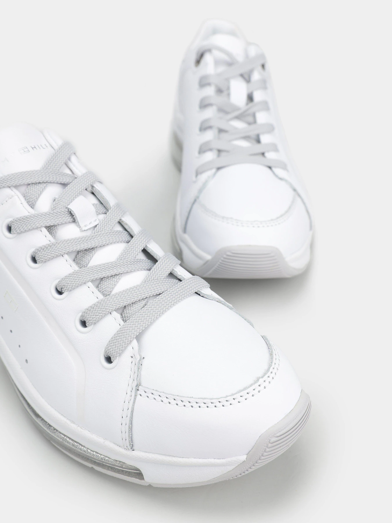 Кроссовки Tommy Hilfiger AIR BUBBLE модель FW0FW06083-PSU Кроссовки Tommy Hilfiger AIR BUBBLE модель FW0FW06083-PSU Фото