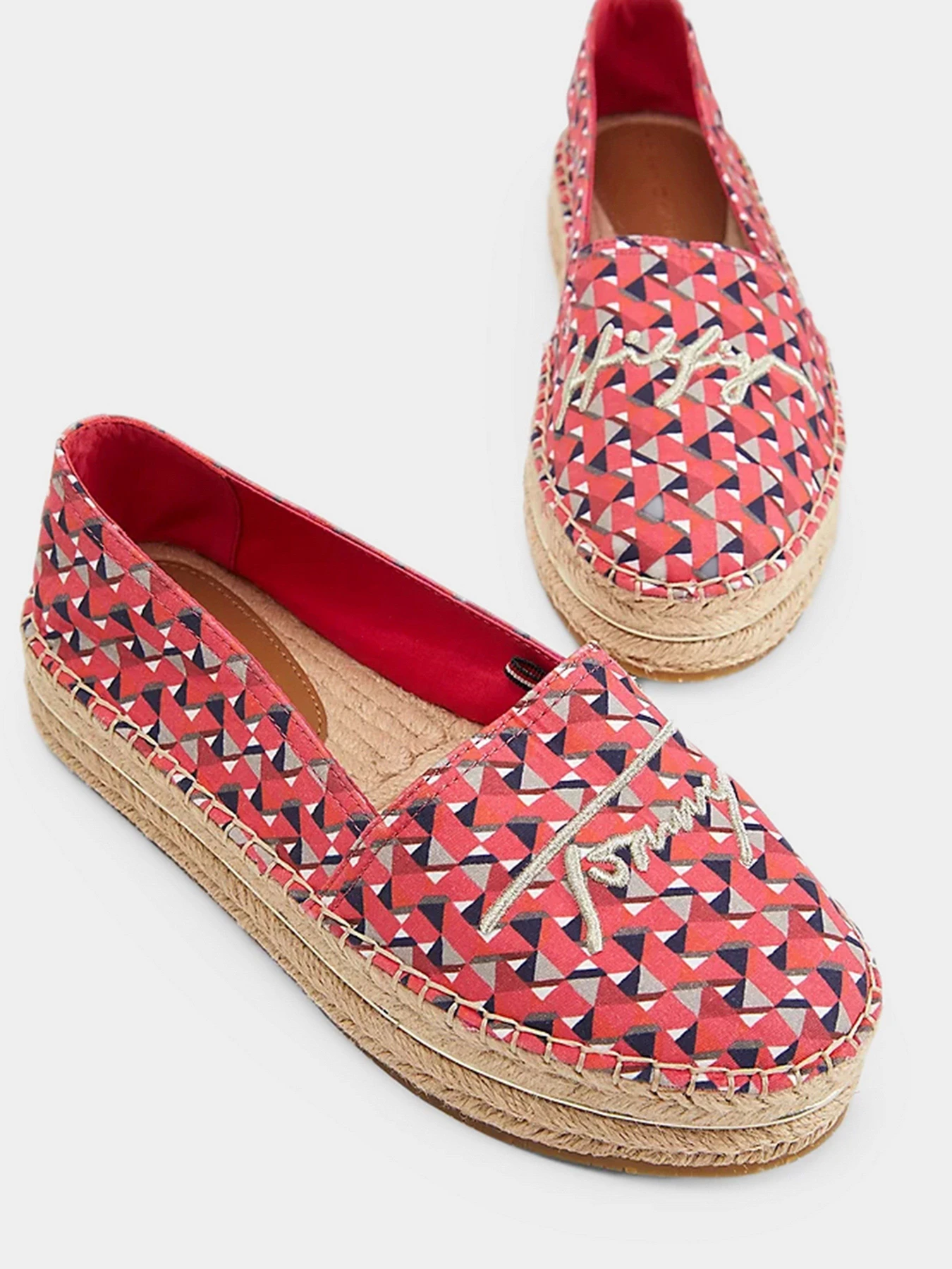 Слипоны и мокасины Tommy Hilfiger модель FW0FW06354-0JX Слипоны и мокасины Tommy Hilfiger модель FW0FW06354-0JX Фото