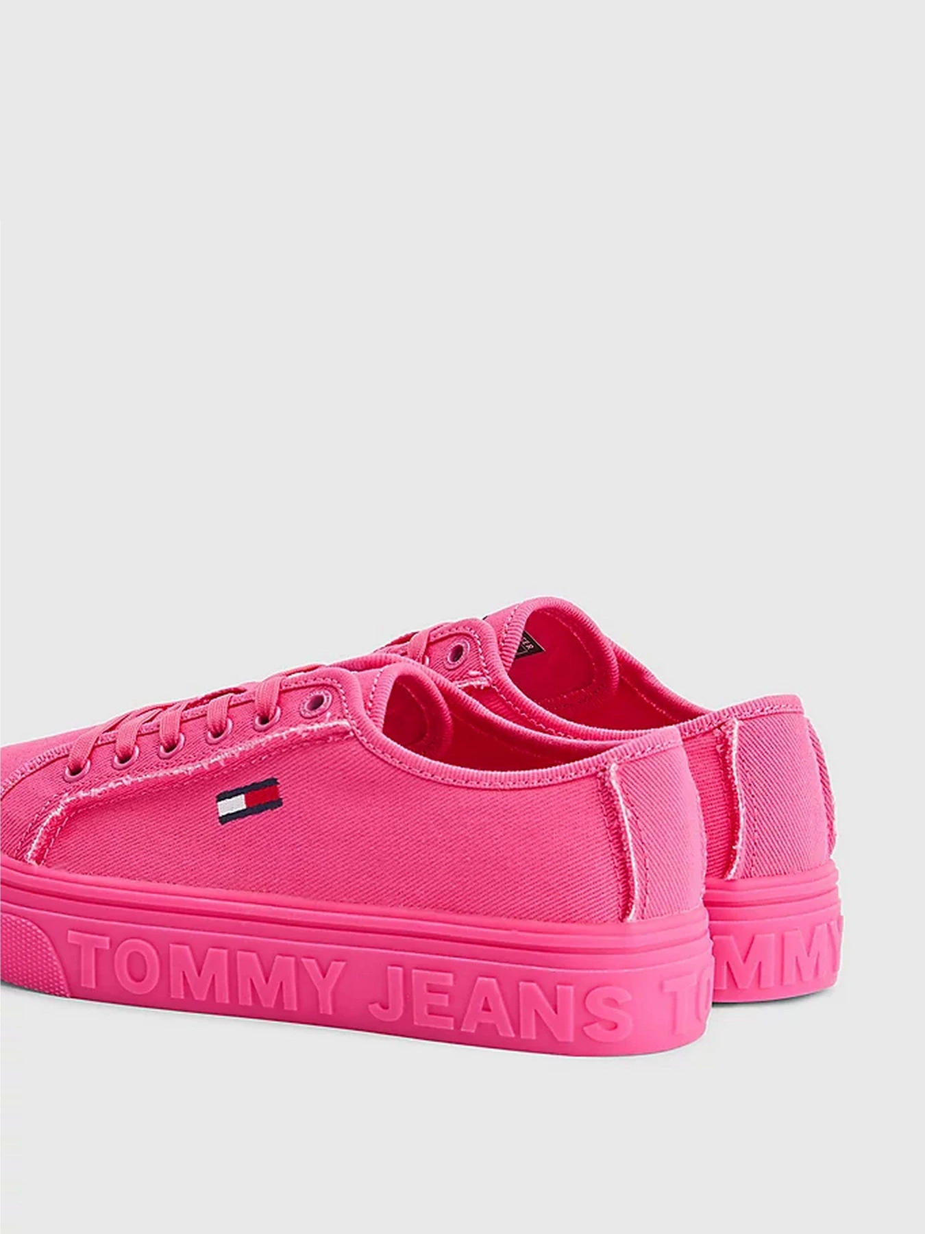 Кеды Tommy Hilfiger модель EN0EN01823-THW Фото