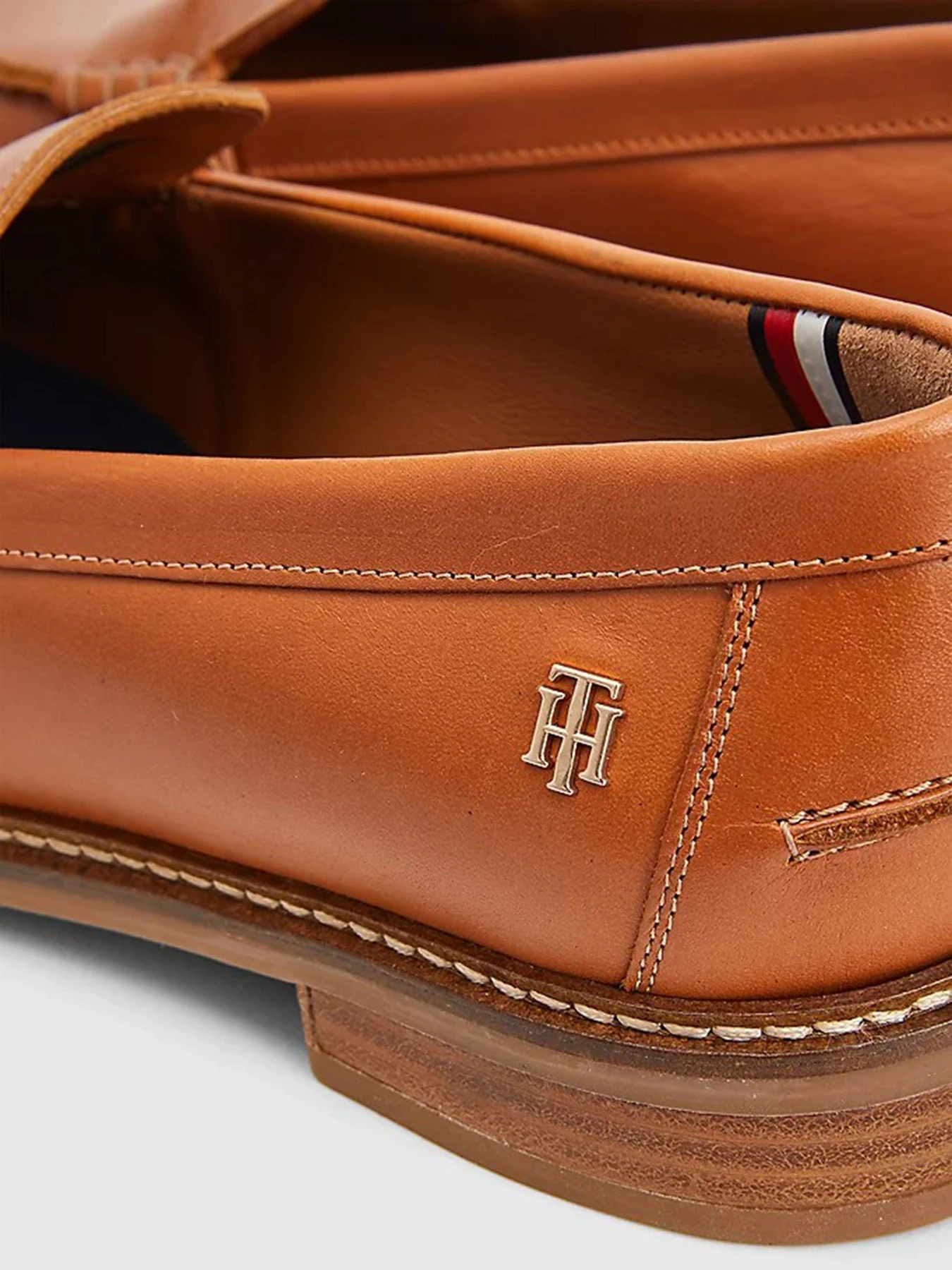 Слипоны и мокасины Tommy Hilfiger модель FW0FW06676-GPS Слипоны и мокасины Tommy Hilfiger модель FW0FW06676-GPS Фото