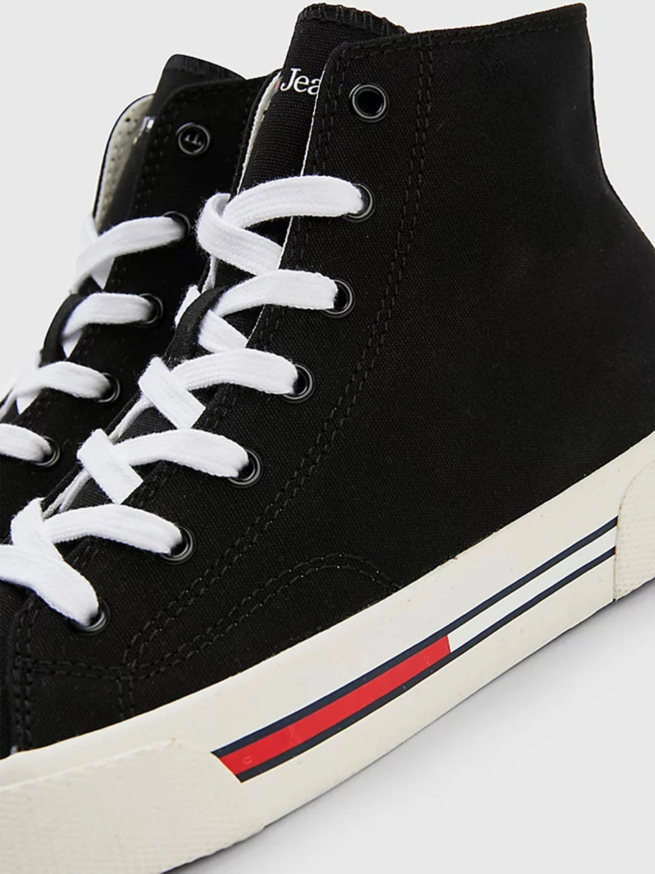 Кеды Tommy Hilfiger модель EN0EN02087-0GJ Кеды Tommy Hilfiger модель EN0EN02087-0GJ Фото