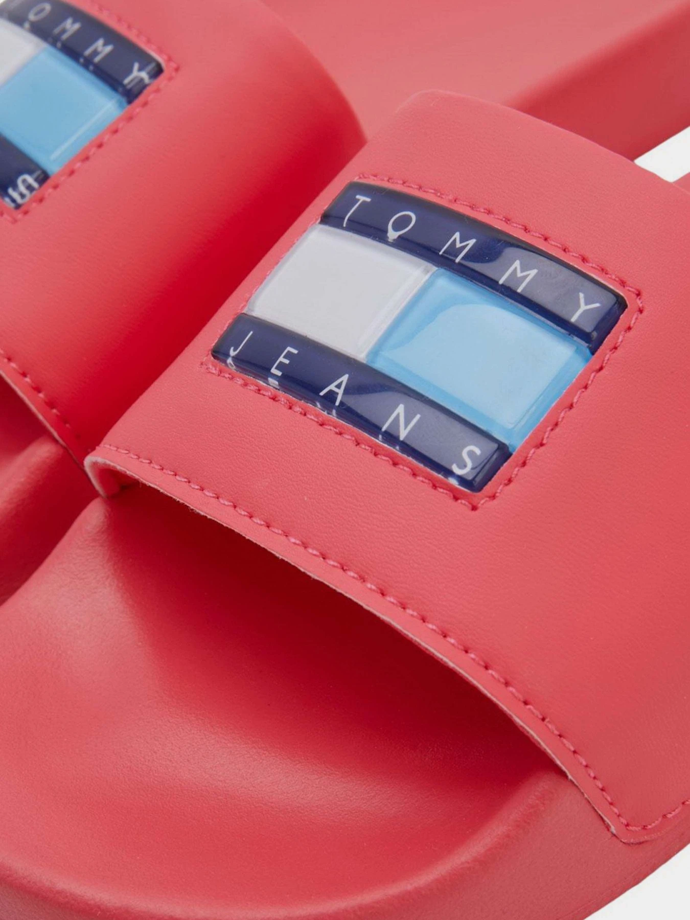 Шлёпанцы Tommy Hilfiger модель EN0EN02108-TJN Шлёпанцы Tommy Hilfiger модель EN0EN02108-TJN Фото