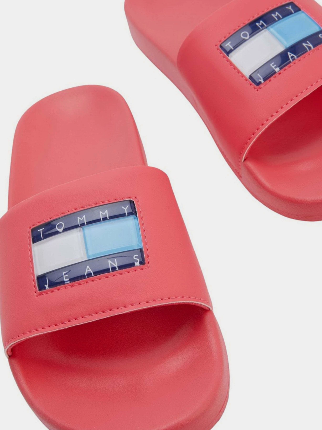 Шлёпанцы Tommy Hilfiger модель EN0EN02108-TJN Шлёпанцы Tommy Hilfiger модель EN0EN02108-TJN Фото