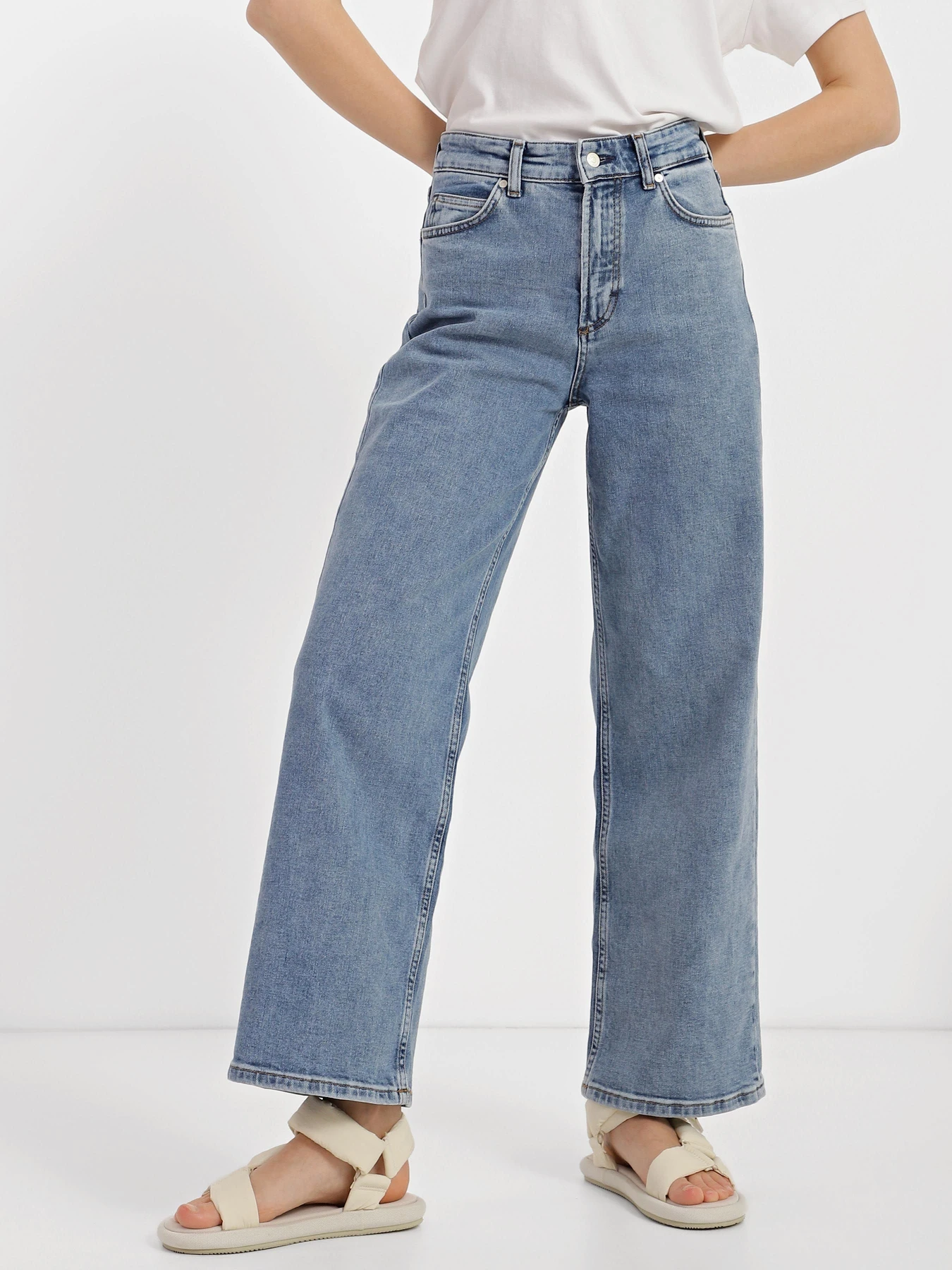 Сандалії Tommy Hilfiger модель EN0EN02120-ACU Сандалії Tommy Hilfiger модель EN0EN02120-ACU Фото