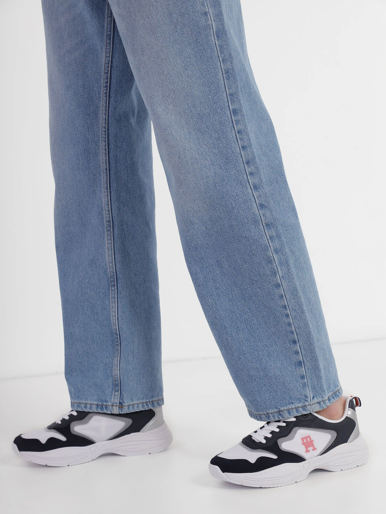 Кросівки Tommy Hilfiger модель FW0FW06952-0GY Кросівки Tommy Hilfiger модель FW0FW06952-0GY Фото
