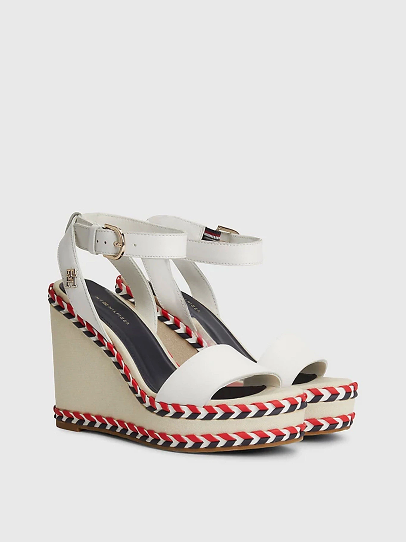 Босоножки Tommy Hilfiger модель FW0FW07009-YBL Босоножки Tommy Hilfiger модель FW0FW07009-YBL Фото