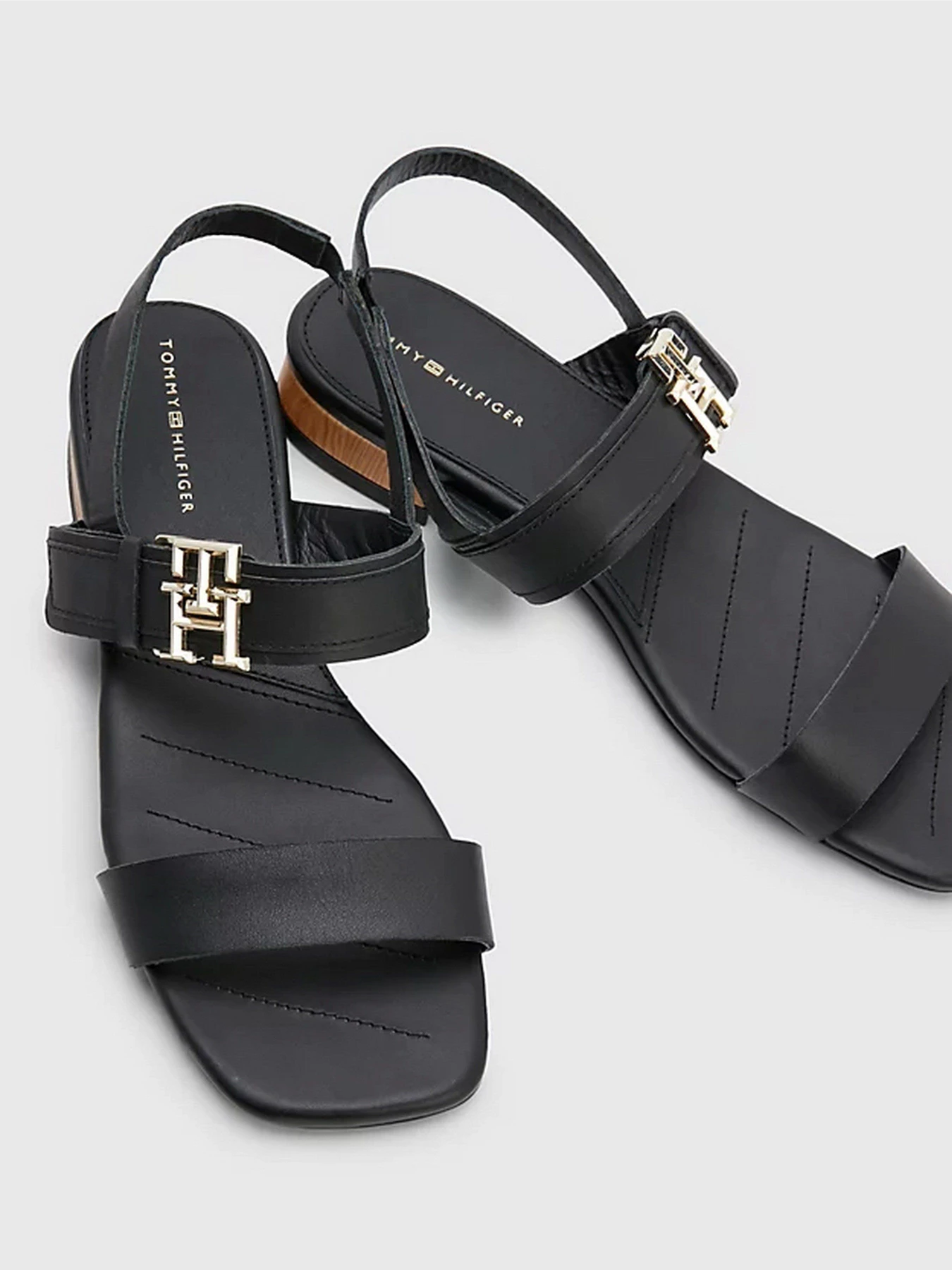 Сандалії Tommy Hilfiger модель FW0FW07094-BDS Фото