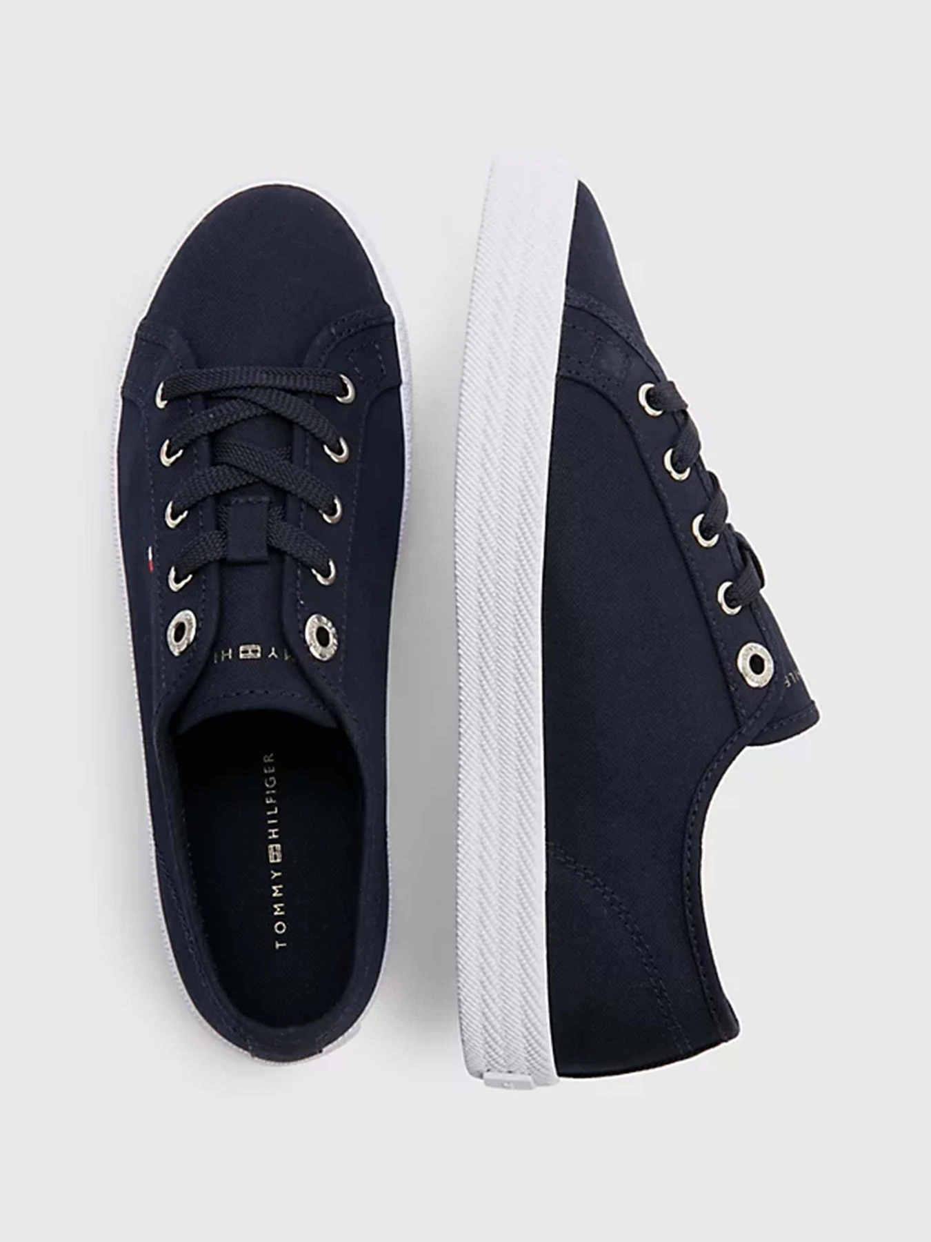 Кеды Tommy Hilfiger модель FW0FW07119-DW6 Кеды Tommy Hilfiger модель FW0FW07119-DW6 Фото