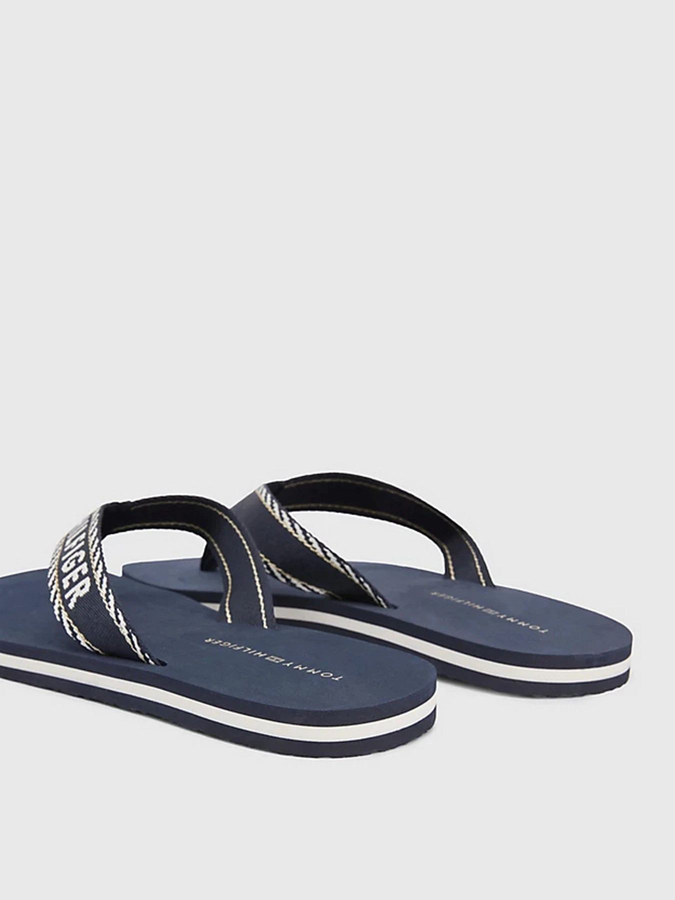Шльопанці Tommy Hilfiger модель FW0FW07143-DW6 Шльопанці Tommy Hilfiger модель FW0FW07143-DW6 Фото