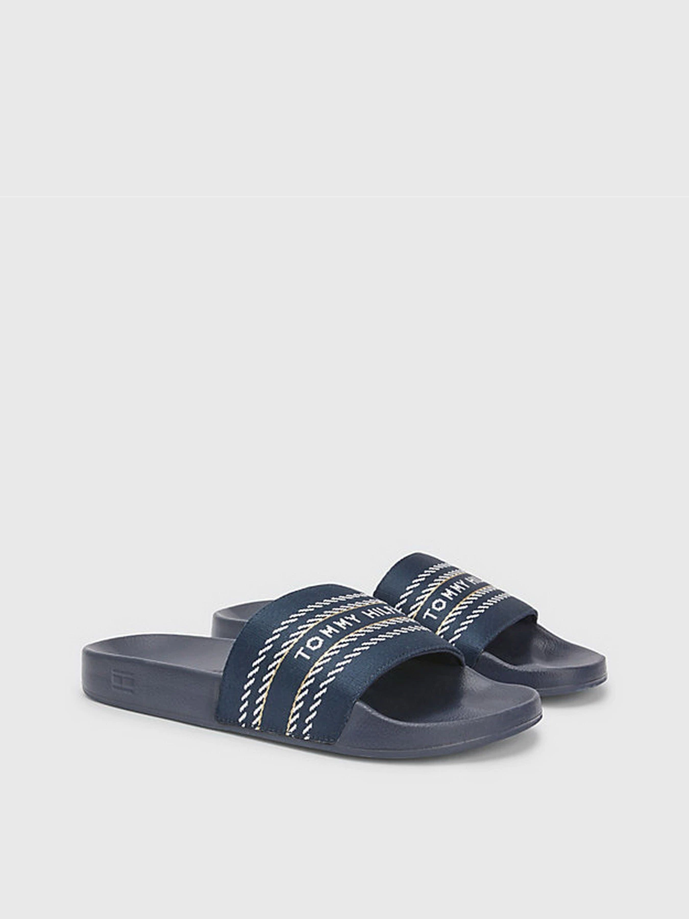 Шльопанці Tommy Hilfiger модель FW0FW07153-DW6 Шльопанці Tommy Hilfiger модель FW0FW07153-DW6 Фото