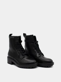 Ботинки и сапоги Tommy Hilfiger Essential Biker Boot модель FW0FW07355-BDS Фото