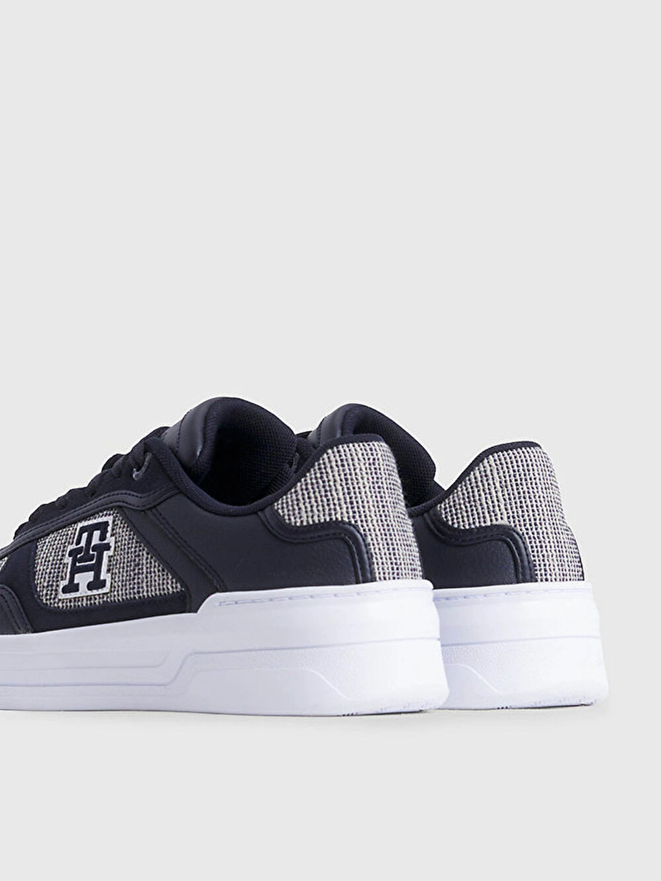 Кеды Tommy Hilfiger WOVEN BASKET SNEAKER модель FW0FW07289-DW6 Кеды Tommy Hilfiger WOVEN BASKET SNEAKER модель FW0FW07289-DW6 Фото