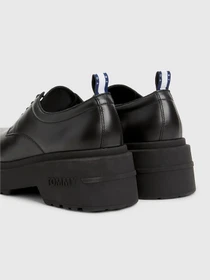 Туфли и лоферы Tommy Hilfiger CHUNKY CLEAT LEATHER DERBY модель EN0EN02219-BDS Фото