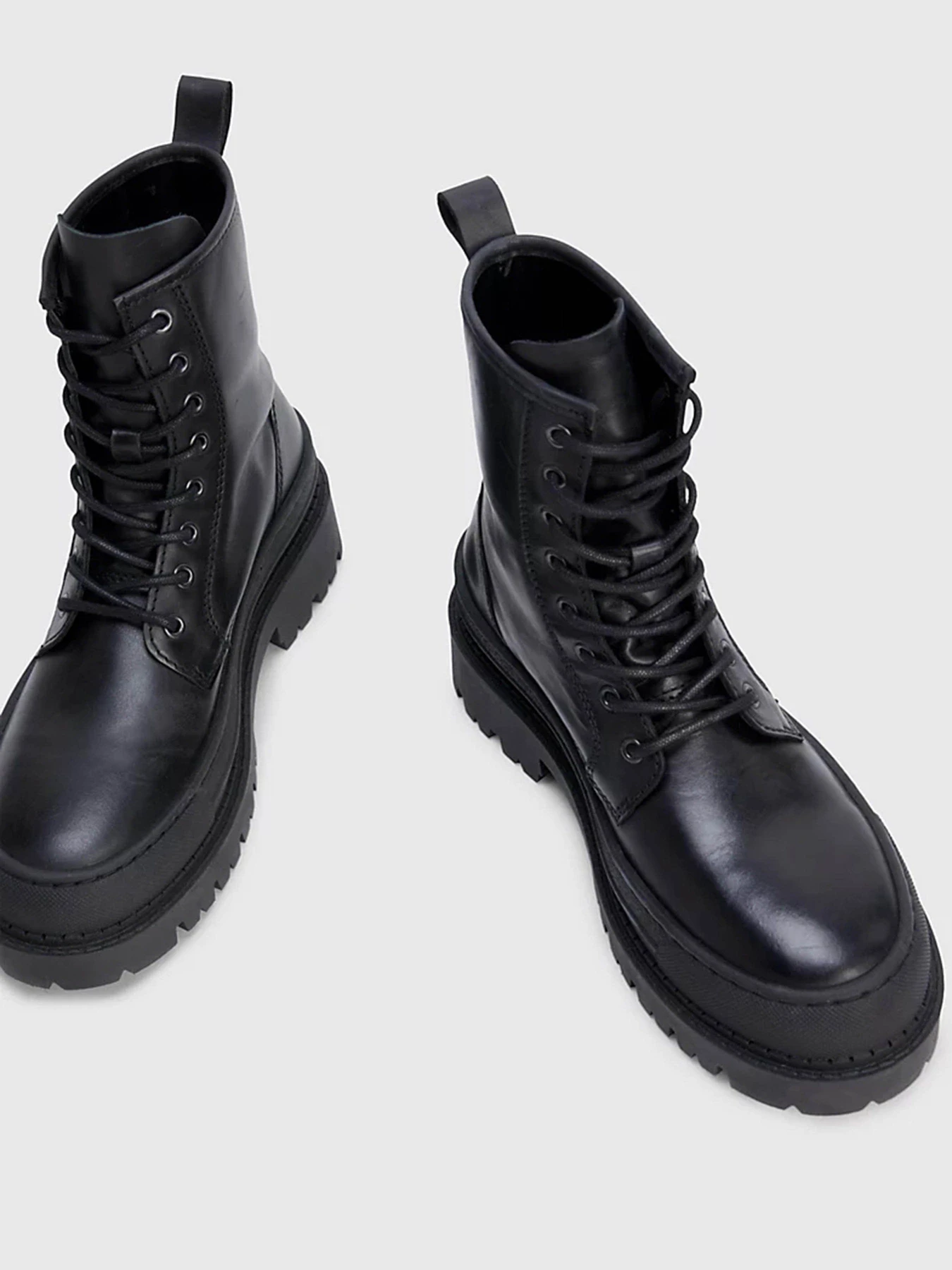 Ботинки и сапоги Tommy Hilfiger CHUNKY CLEAT LEATHER ANKLE модель EN0EN02217-BDS Фото