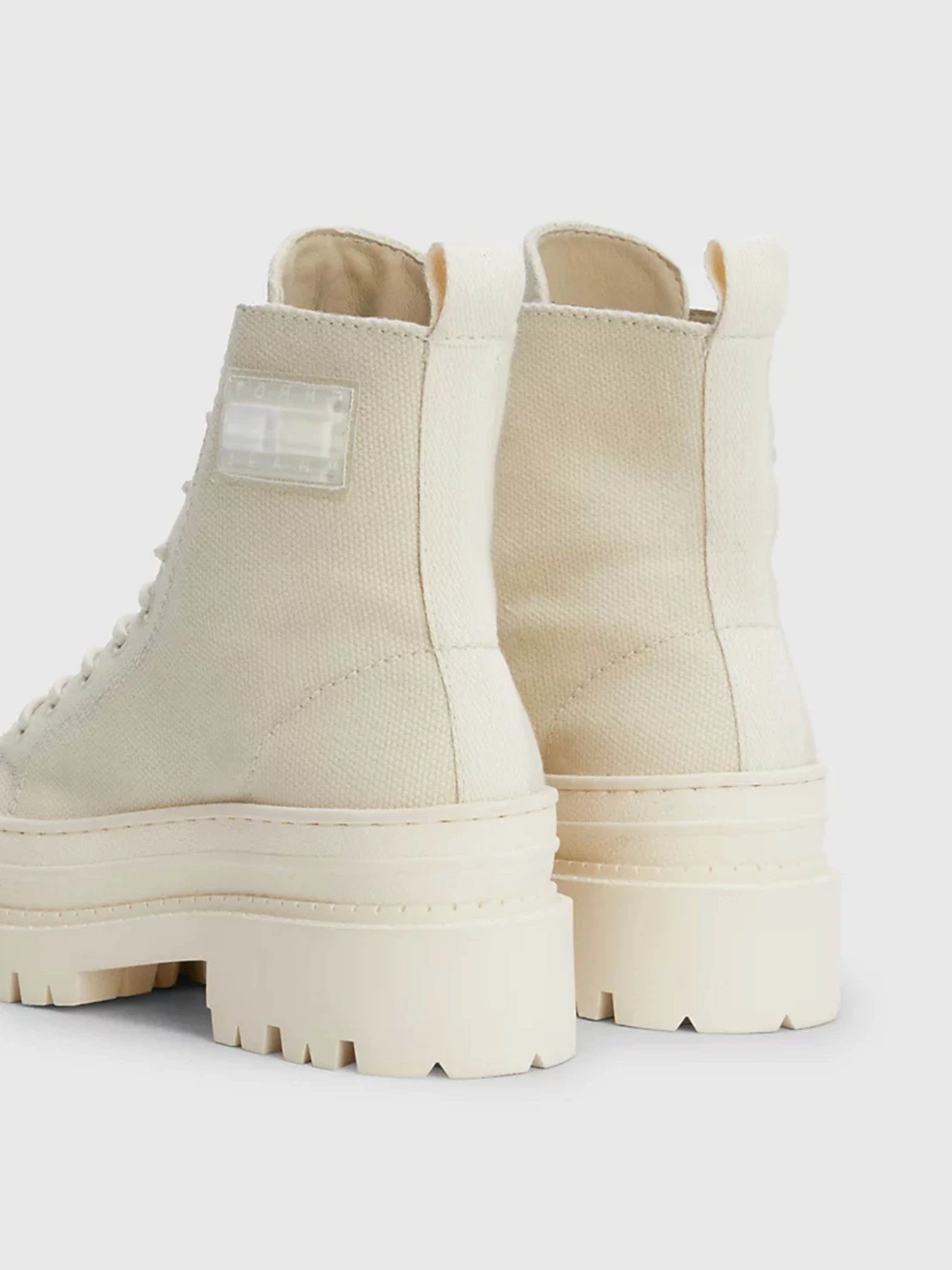 Ботинки и сапоги Tommy Hilfiger CHUNKY CLEAT CANVAS ANKLE модель EN0EN02216-AEV Ботинки и сапоги Tommy Hilfiger CHUNKY CLEAT CANVAS ANKLE модель EN0EN02216-AEV Фото