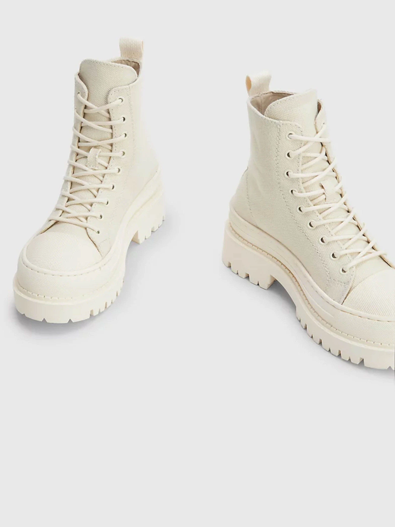 Ботинки и сапоги Tommy Hilfiger CHUNKY CLEAT CANVAS ANKLE модель EN0EN02216-AEV Ботинки и сапоги Tommy Hilfiger CHUNKY CLEAT CANVAS ANKLE модель EN0EN02216-AEV Фото