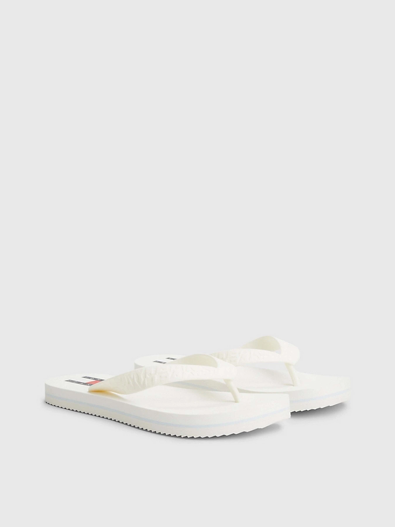 Шлёпанцы Tommy Hilfiger Flag Eva Beach модель EN0EN02194-YBL Шлёпанцы Tommy Hilfiger Flag Eva Beach модель EN0EN02194-YBL Фото