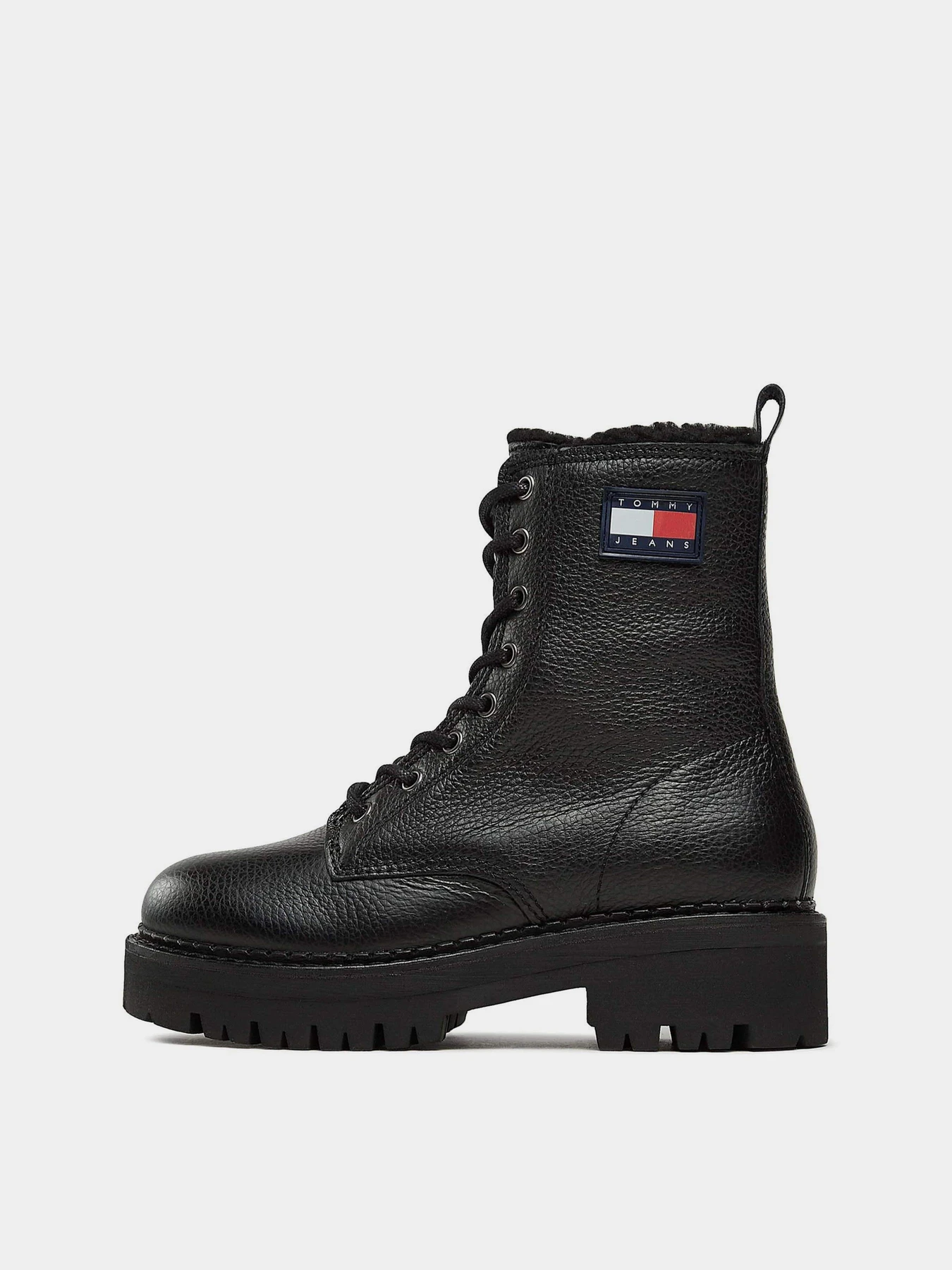 Ботинки и сапоги Tommy Hilfiger Tjw Urban Boot Tumbled Ltr Wl модель EN0EN02317-BDS Ботинки и сапоги Tommy Hilfiger Tjw Urban Boot Tumbled Ltr Wl модель EN0EN02317-BDS Фото