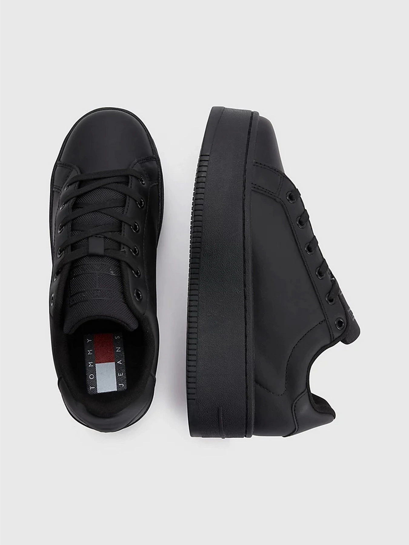 Кроссовки Tommy Hilfiger ESSENTIAL FLATFORM модель EN0EN02043-0GK Кроссовки Tommy Hilfiger ESSENTIAL FLATFORM модель EN0EN02043-0GK Фото