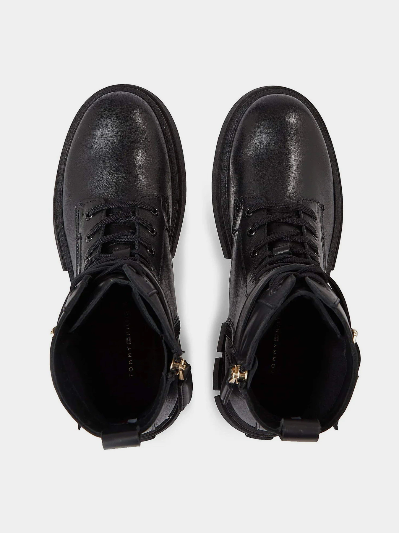 Ботинки и сапоги Tommy Hilfiger Cool Feminine Bikerboot модель FW0FW07322-BDS Ботинки и сапоги Tommy Hilfiger Cool Feminine Bikerboot модель FW0FW07322-BDS Фото