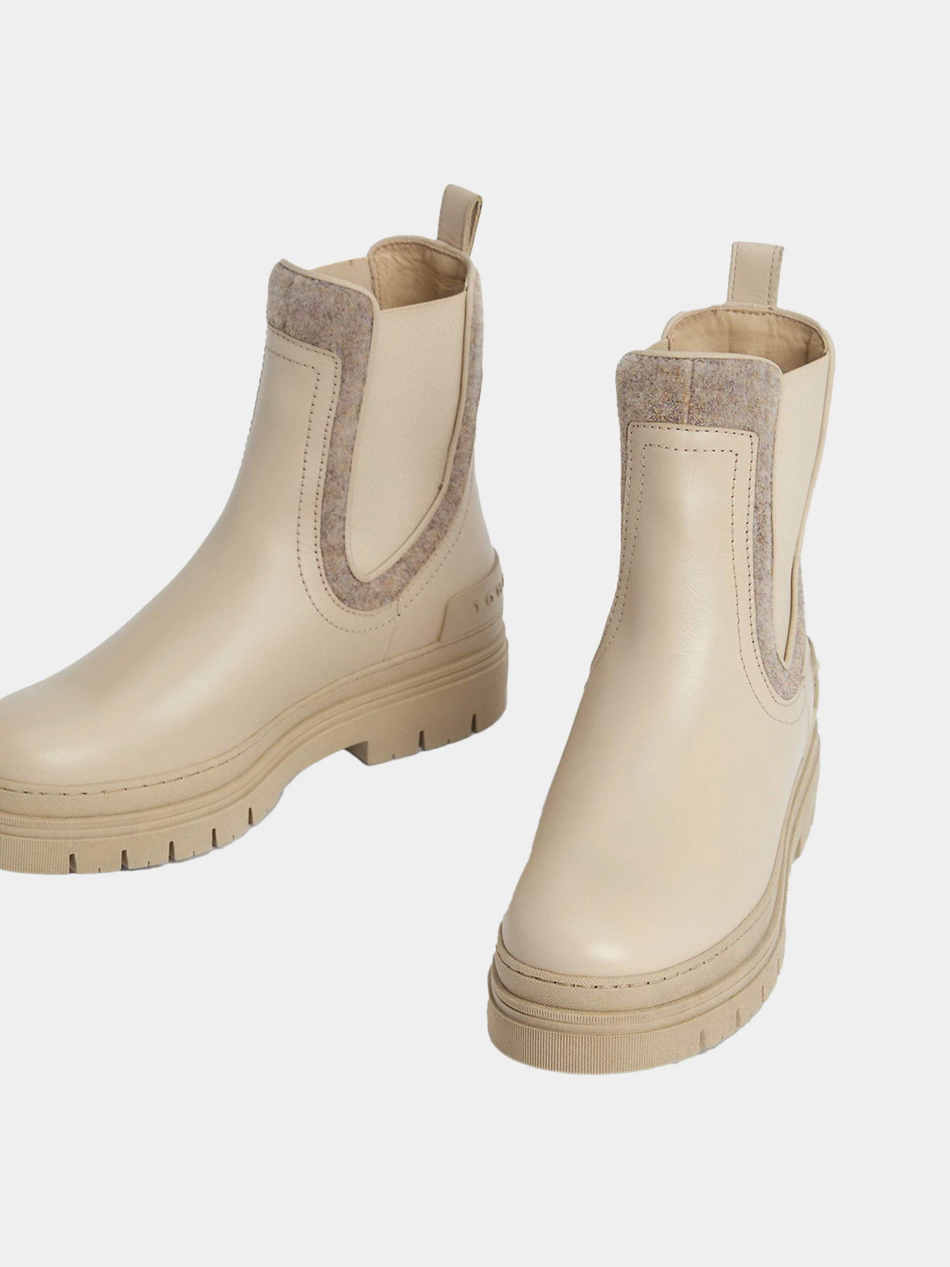 Ботинки и сапоги Tommy Hilfiger Flat Ankle Boots Abo Merino модель FW0FW07655-ABO Ботинки и сапоги Tommy Hilfiger Flat Ankle Boots Abo Merino модель FW0FW07655-ABO Фото