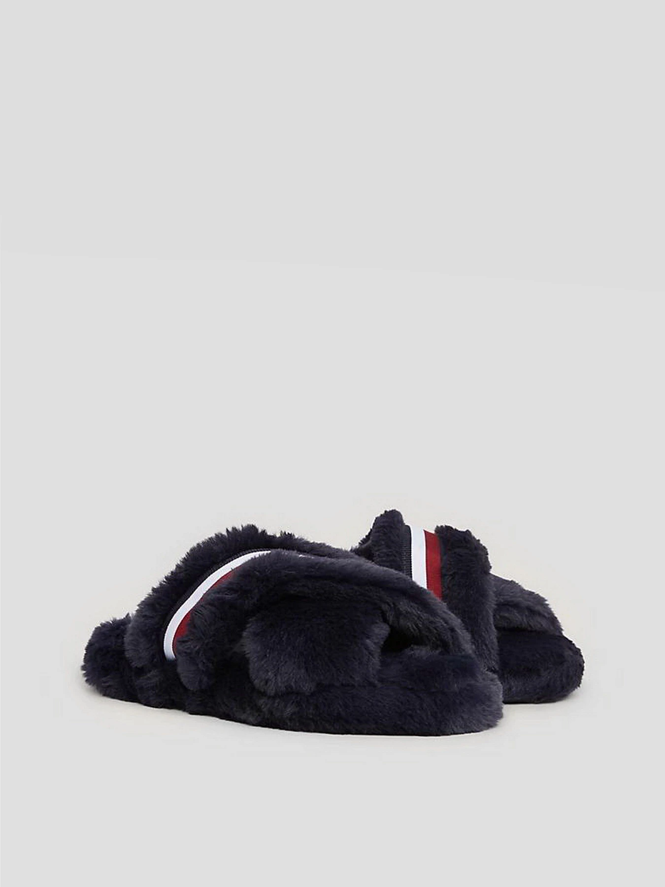 Капці Tommy Hilfiger Global Stripe Faux Fur Slippers модель FW0FW07551-DW6 Капці Tommy Hilfiger Global Stripe Faux Fur Slippers модель FW0FW07551-DW6 Фото