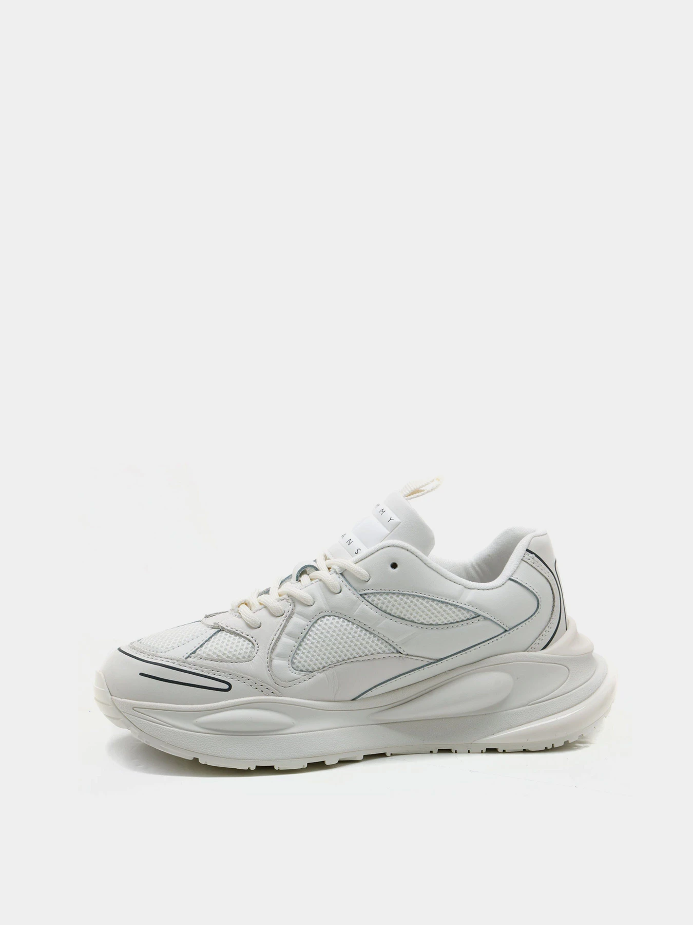 Кросівки Tommy Hilfiger Leather Chunky Sole Runner Trainers модель EN0EN02247-YBL Кросівки Tommy Hilfiger Leather Chunky Sole Runner Trainers модель EN0EN02247-YBL Фото