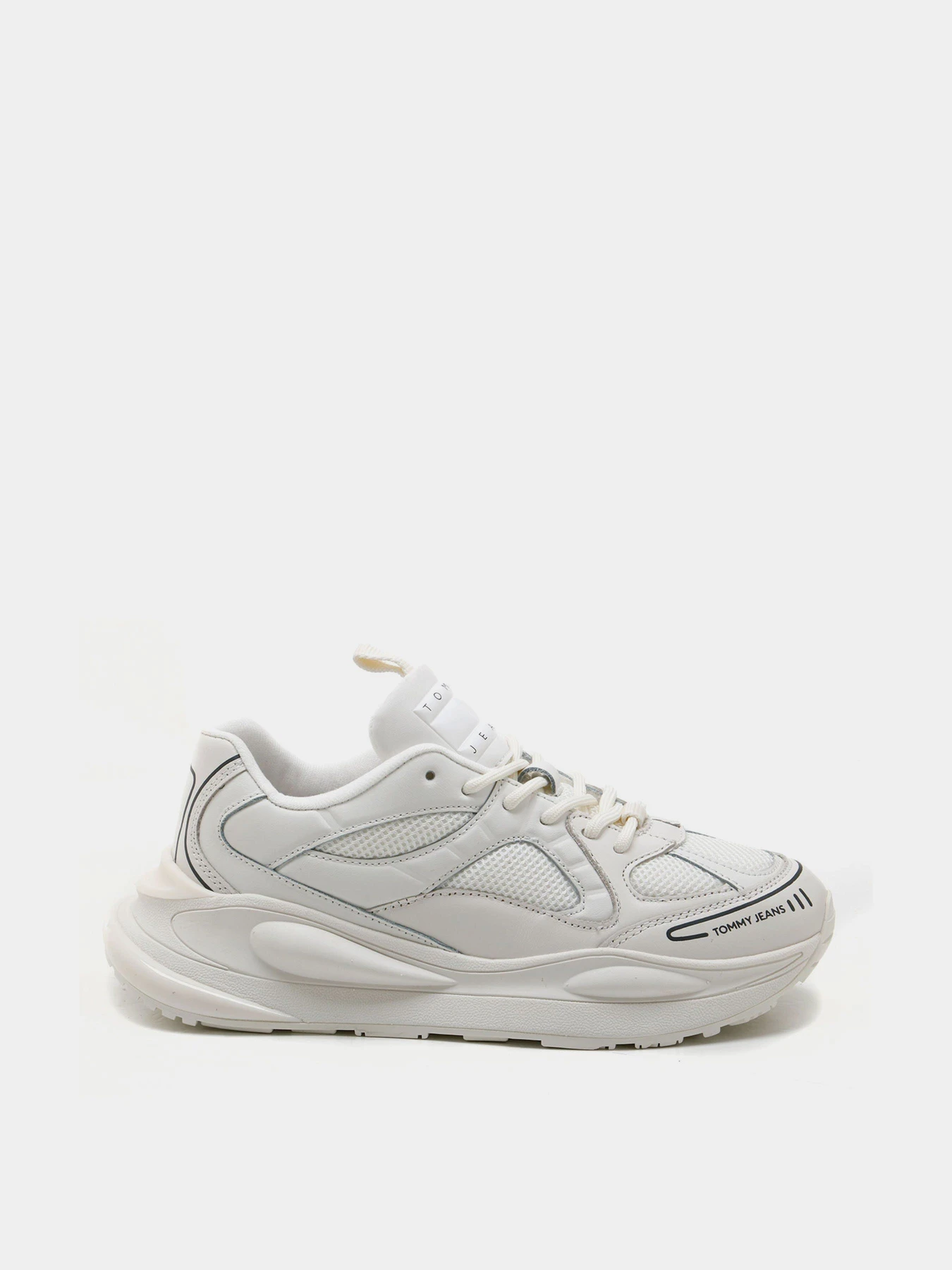 Кросівки Tommy Hilfiger Leather Chunky Sole Runner Trainers модель EN0EN02247-YBL Кросівки Tommy Hilfiger Leather Chunky Sole Runner Trainers модель EN0EN02247-YBL Фото