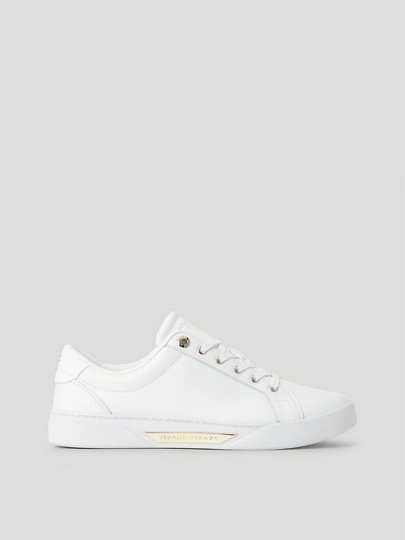 Кеды Tommy Hilfiger Genuine Leather Logo Detailed Sneaker модель FW0FW07560-0K7 Кеды Tommy Hilfiger Genuine Leather Logo Detailed Sneaker модель FW0FW07560-0K7 Фото
