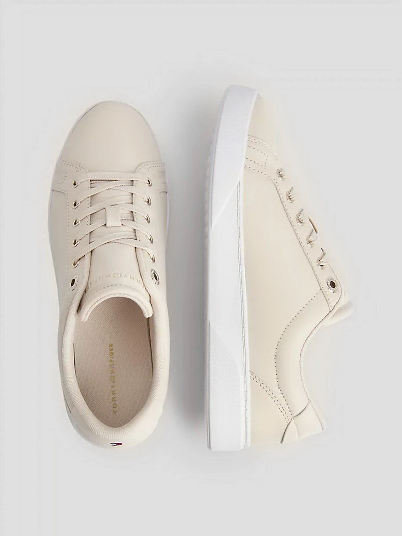 Кеды Tommy Hilfiger Genuine Leather Logo Detailed Sneaker модель FW0FW07560-ABH Кеды Tommy Hilfiger Genuine Leather Logo Detailed Sneaker модель FW0FW07560-ABH Фото