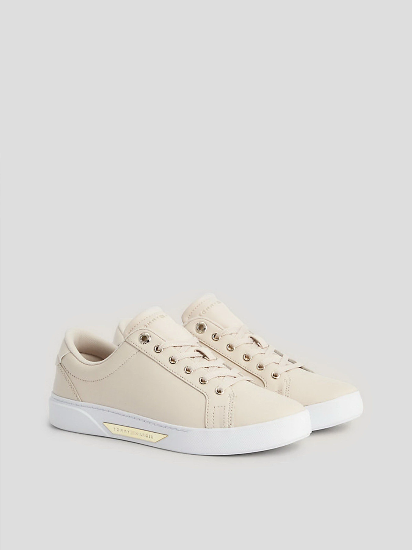 Кеды Tommy Hilfiger Genuine Leather Logo Detailed Sneaker модель FW0FW07560-ABH Кеды Tommy Hilfiger Genuine Leather Logo Detailed Sneaker модель FW0FW07560-ABH Фото