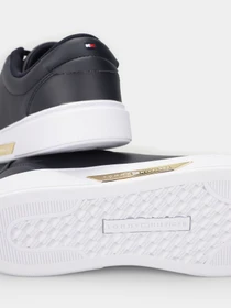 Кеды Tommy Hilfiger Genuine Leather Logo Detailed Sneaker модель FW0FW07560-DW6 Фото
