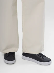 Кеды Tommy Hilfiger Genuine Leather Logo Detailed Sneaker модель FW0FW07560-DW6 Фото