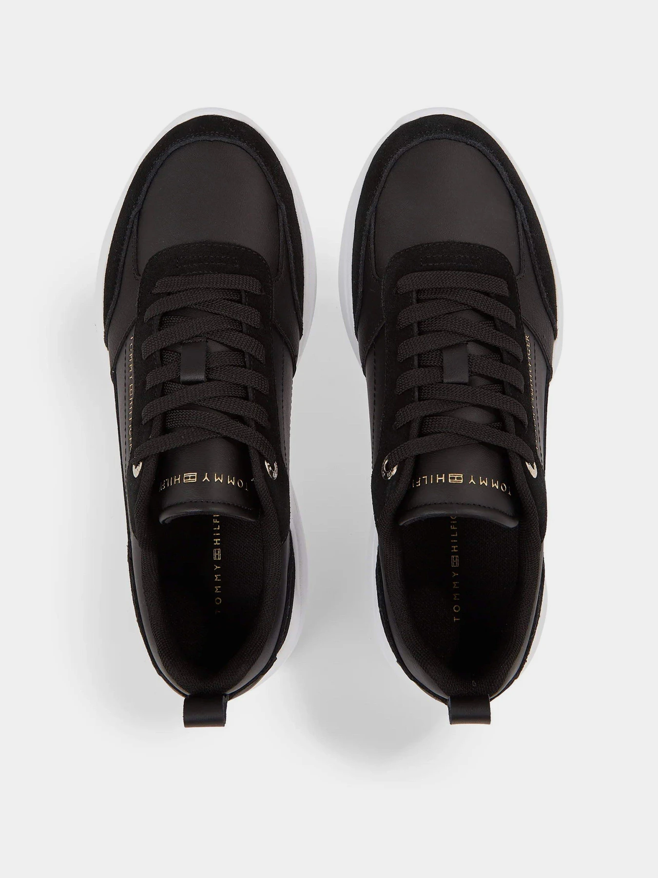 Кроссовки Tommy Hilfiger Essential Leather Runner Trainers модель FW0FW07587-BDS Кроссовки Tommy Hilfiger Essential Leather Runner Trainers модель FW0FW07587-BDS Фото