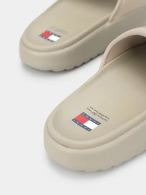 Шльопанці Tommy Hilfiger модель EN0EN02448-PKQ Фото