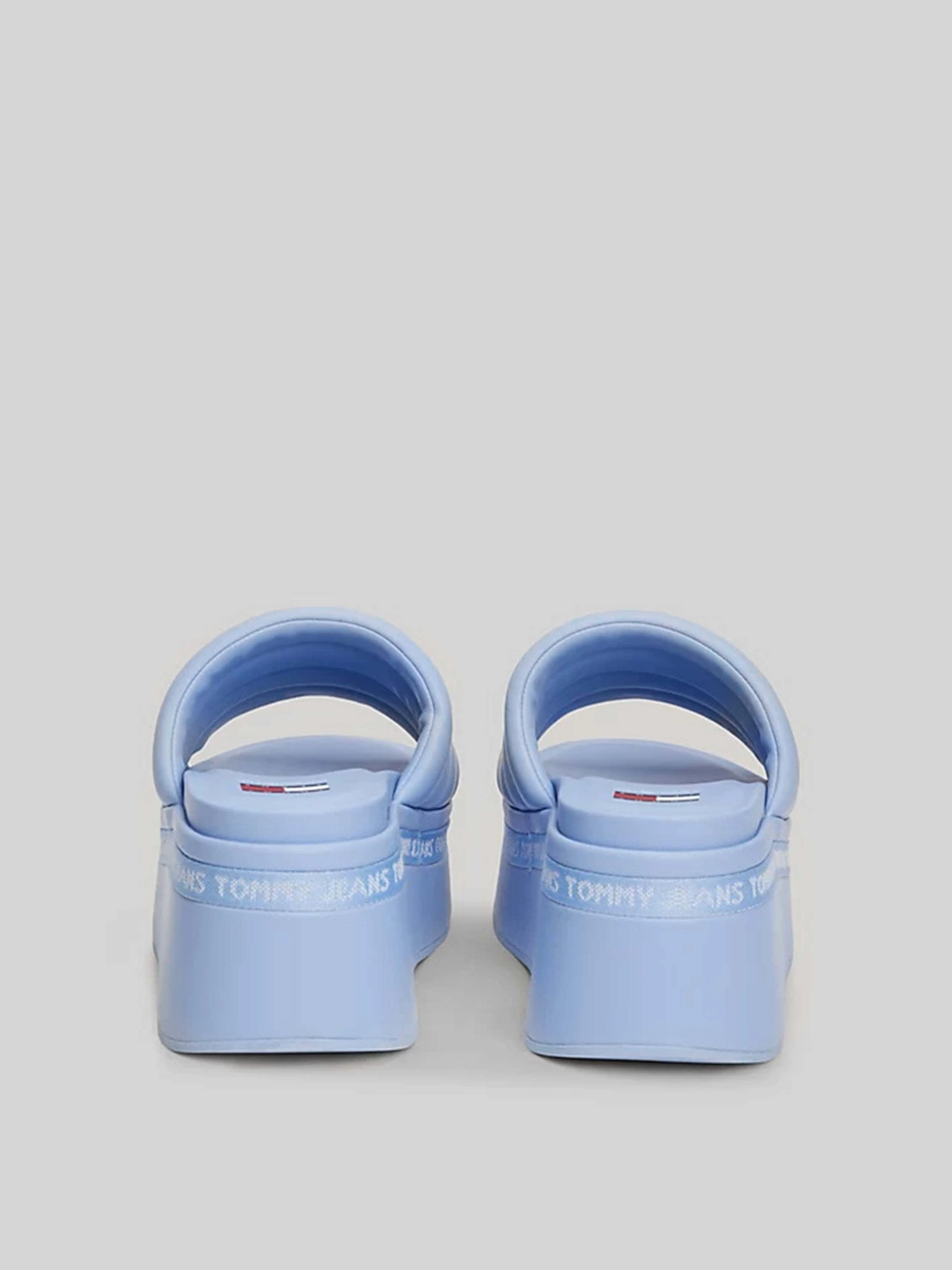 Шлёпанцы Tommy Hilfiger модель EN0EN02455-C3S Фото