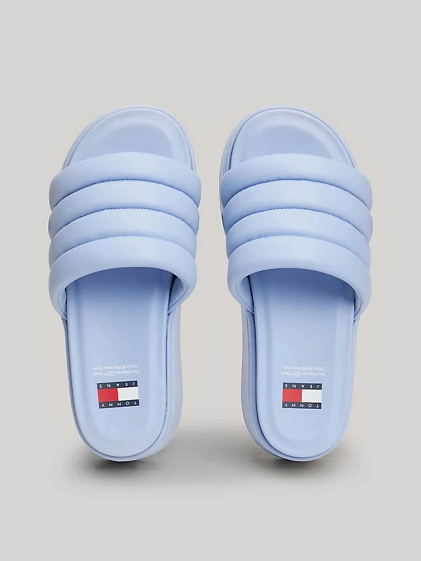 Шлёпанцы Tommy Hilfiger модель EN0EN02455-C3S Фото