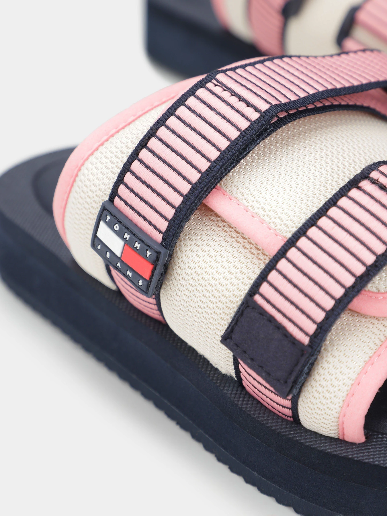 Шльопанці Tommy Hilfiger модель EN0EN02544-C1G Шльопанці Tommy Hilfiger модель EN0EN02544-C1G Фото