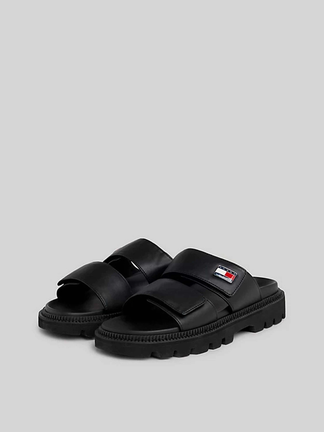 Шлёпанцы Tommy Hilfiger модель EN0EN02560-BDS Шлёпанцы Tommy Hilfiger модель EN0EN02560-BDS Фото