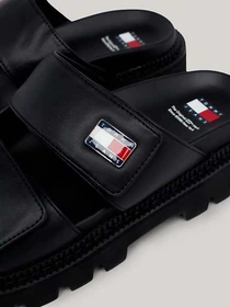 Шлёпанцы Tommy Hilfiger модель EN0EN02560-BDS Фото