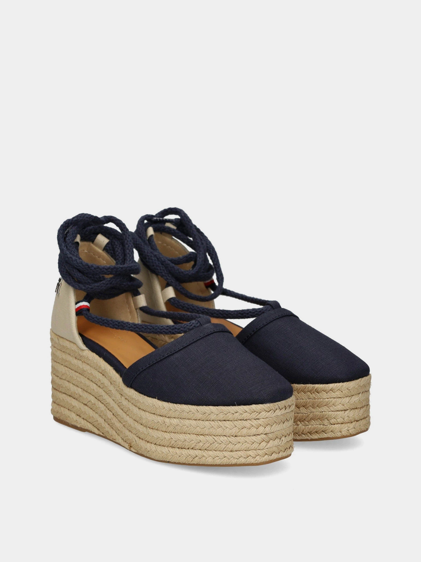 Босоножки Tommy Hilfiger модель FW0FW07746-DW6 Босоножки Tommy Hilfiger модель FW0FW07746-DW6 Фото