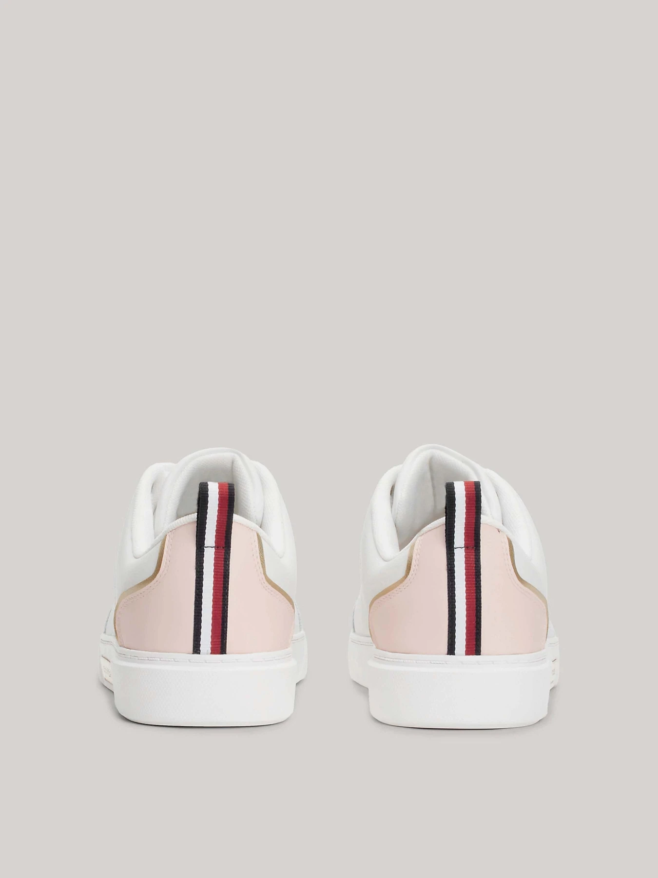 Кроссовки Tommy Hilfiger модель FW0FW07814-0LA Кроссовки Tommy Hilfiger модель FW0FW07814-0LA Фото