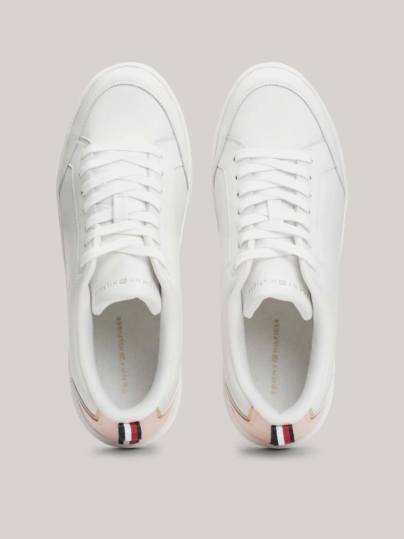 Кроссовки Tommy Hilfiger модель FW0FW07814-0LA Кроссовки Tommy Hilfiger модель FW0FW07814-0LA Фото