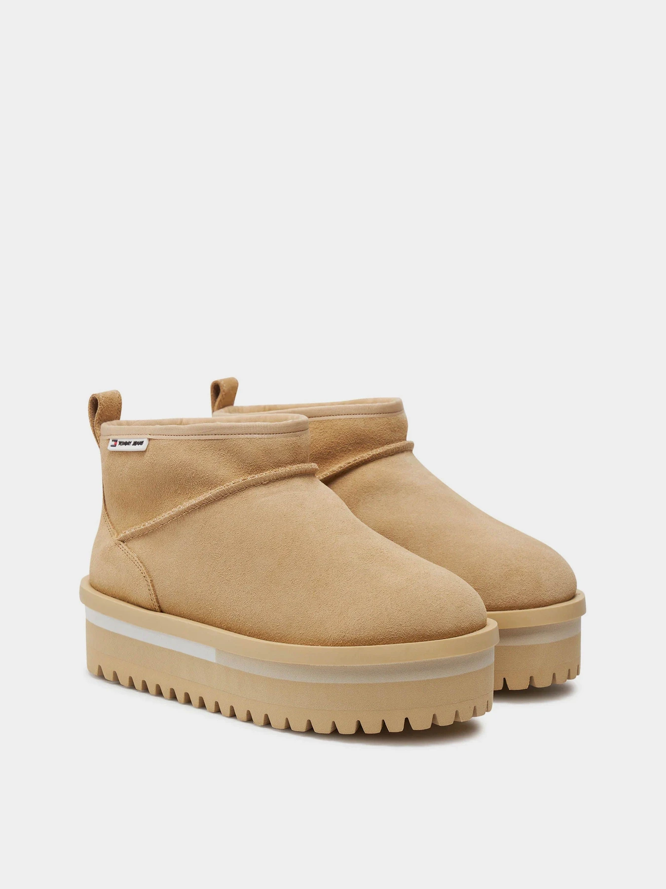 Ботинки и сапоги Tommy Hilfiger модель EN0EN02599-AB9 Ботинки и сапоги Tommy Hilfiger модель EN0EN02599-AB9 Фото
