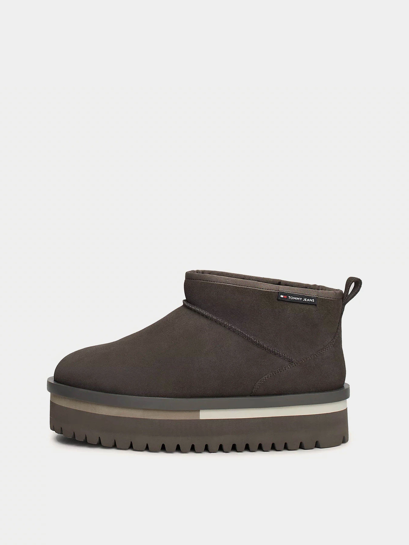 Ботинки и сапоги Tommy Hilfiger модель EN0EN02599-PL0 Ботинки и сапоги Tommy Hilfiger модель EN0EN02599-PL0 Фото
