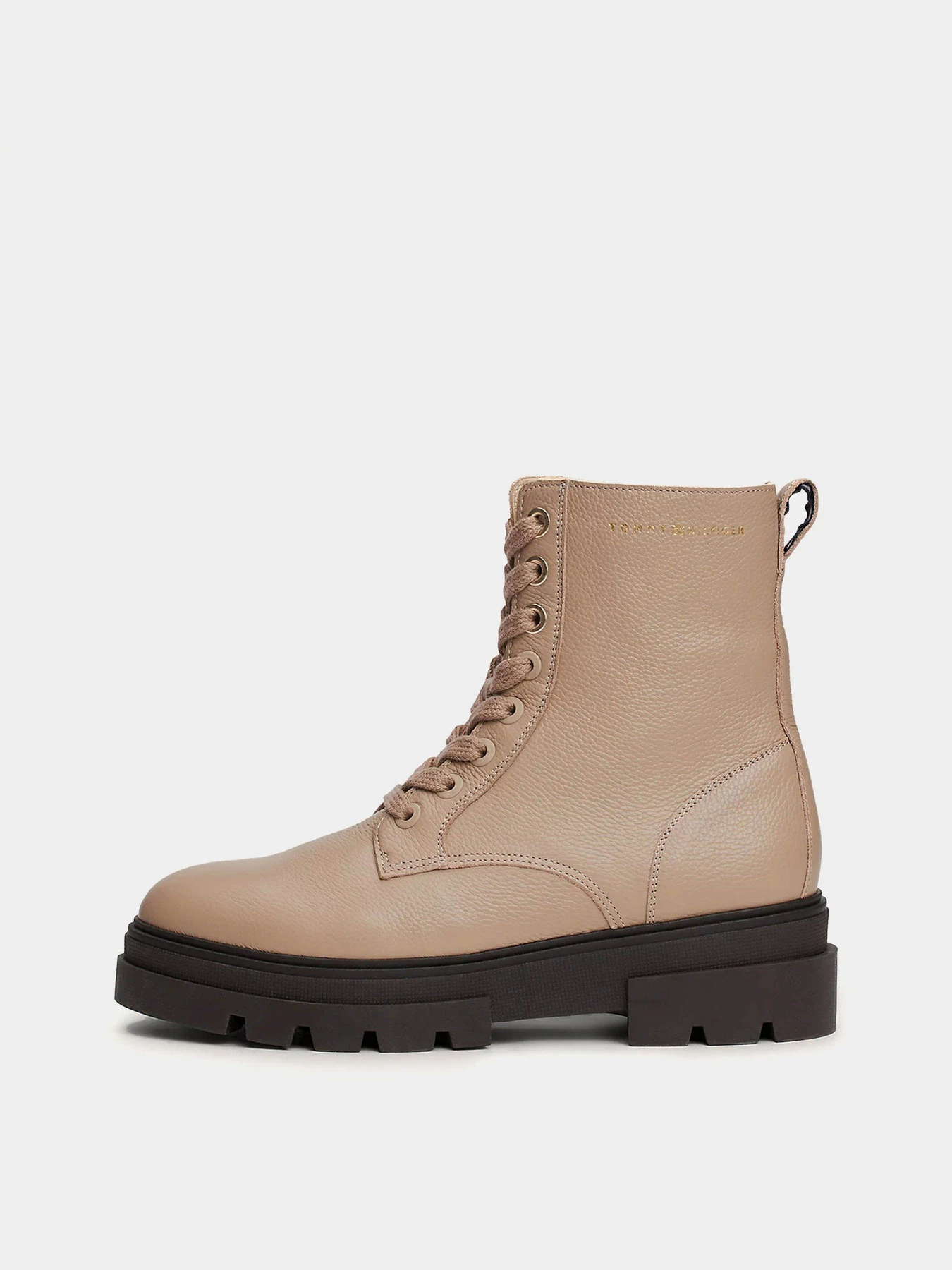 Ботинки и сапоги Tommy Hilfiger модель FW0FW08160-AEG Ботинки и сапоги Tommy Hilfiger модель FW0FW08160-AEG Фото