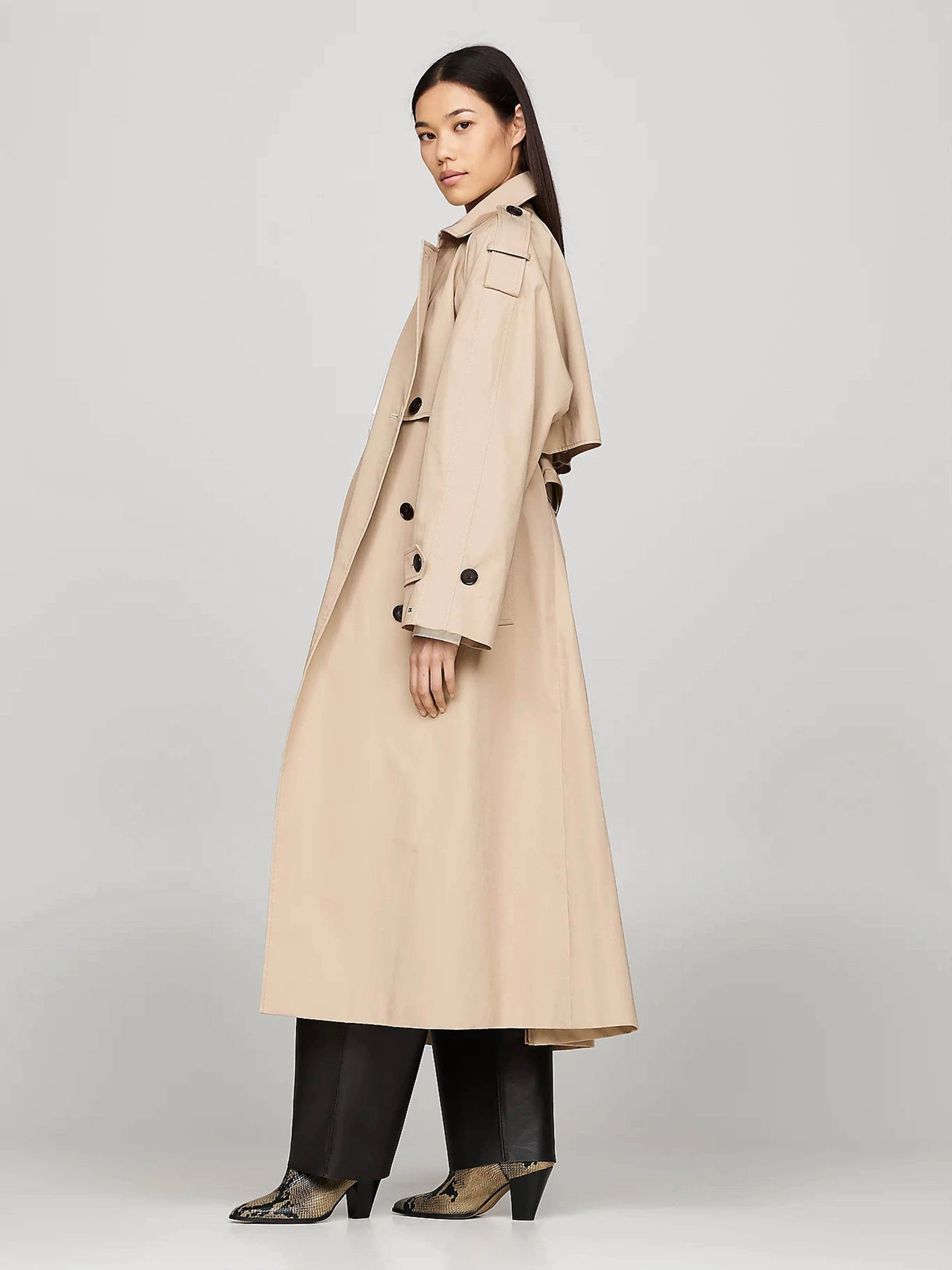 Ботинки и сапоги Tommy Hilfiger модель FW0FW08255-0F5 Ботинки и сапоги Tommy Hilfiger модель FW0FW08255-0F5 Фото