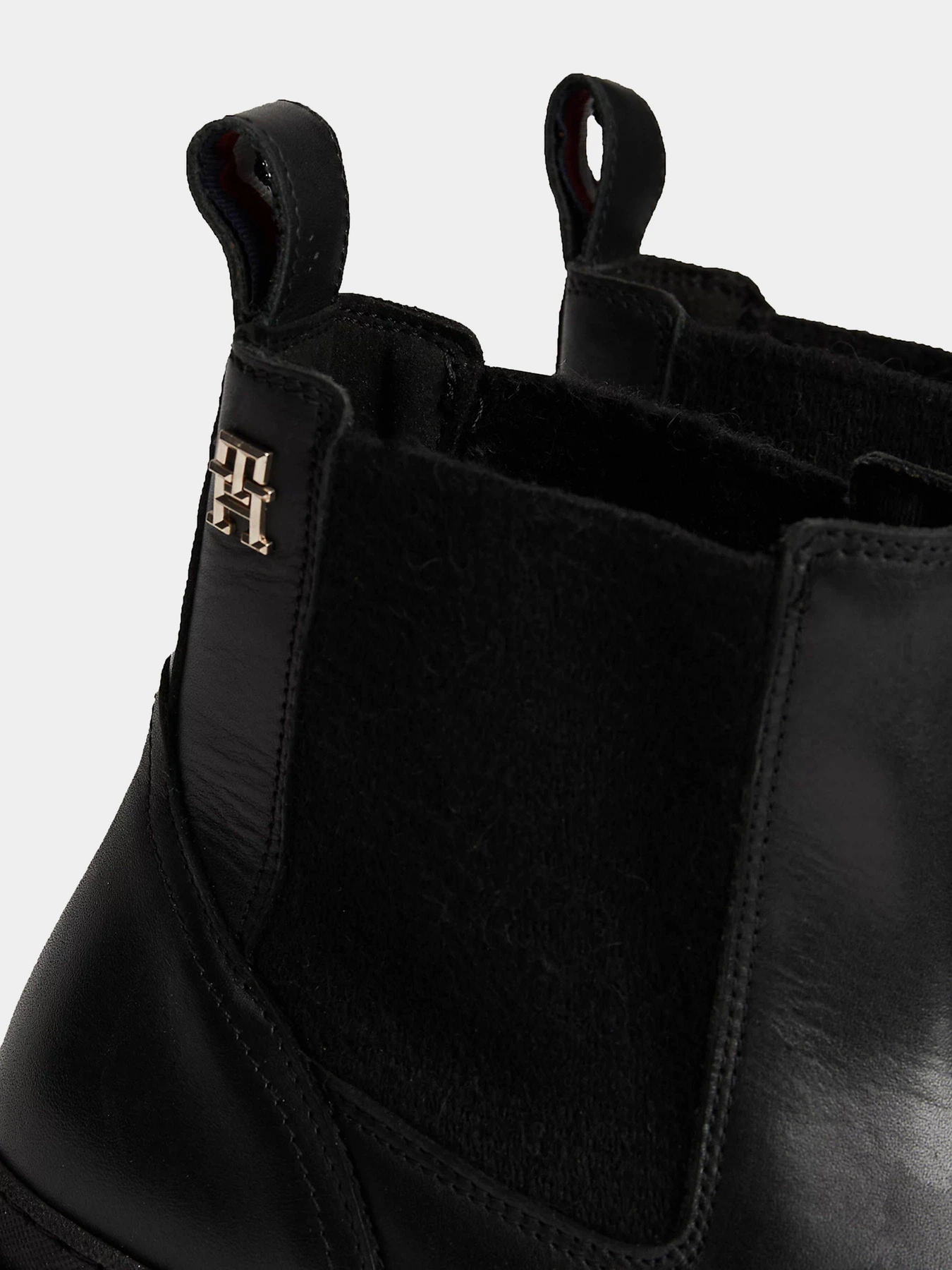 Ботинки и сапоги Tommy Hilfiger модель FW0FW08448-BDS Ботинки и сапоги Tommy Hilfiger модель FW0FW08448-BDS Фото